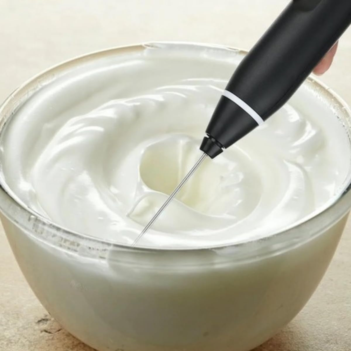 Novo Mini Mixer Elétrico 2 em 1 para Bebidas e Ovos Recarregável