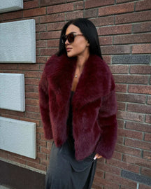 Casaco Lazarelle Sabrina com Textura Felpuda e Gola Ampla