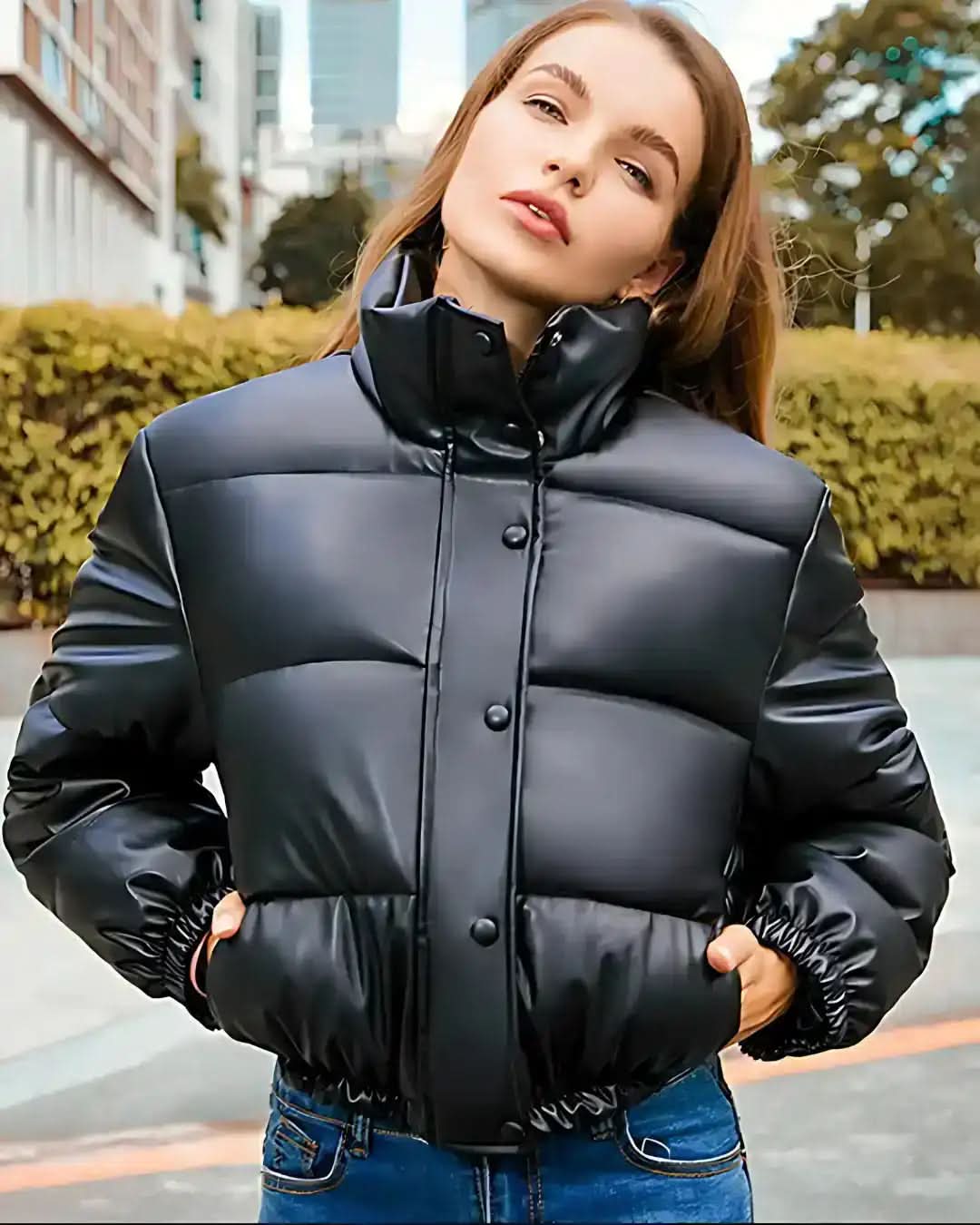 Jaqueta Lazarelle de Couro com Modelagem Puff e Algodão