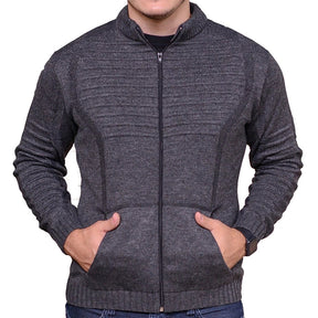 Cardigan Masculino em Tricot com Zíper Frontal e Bolsos