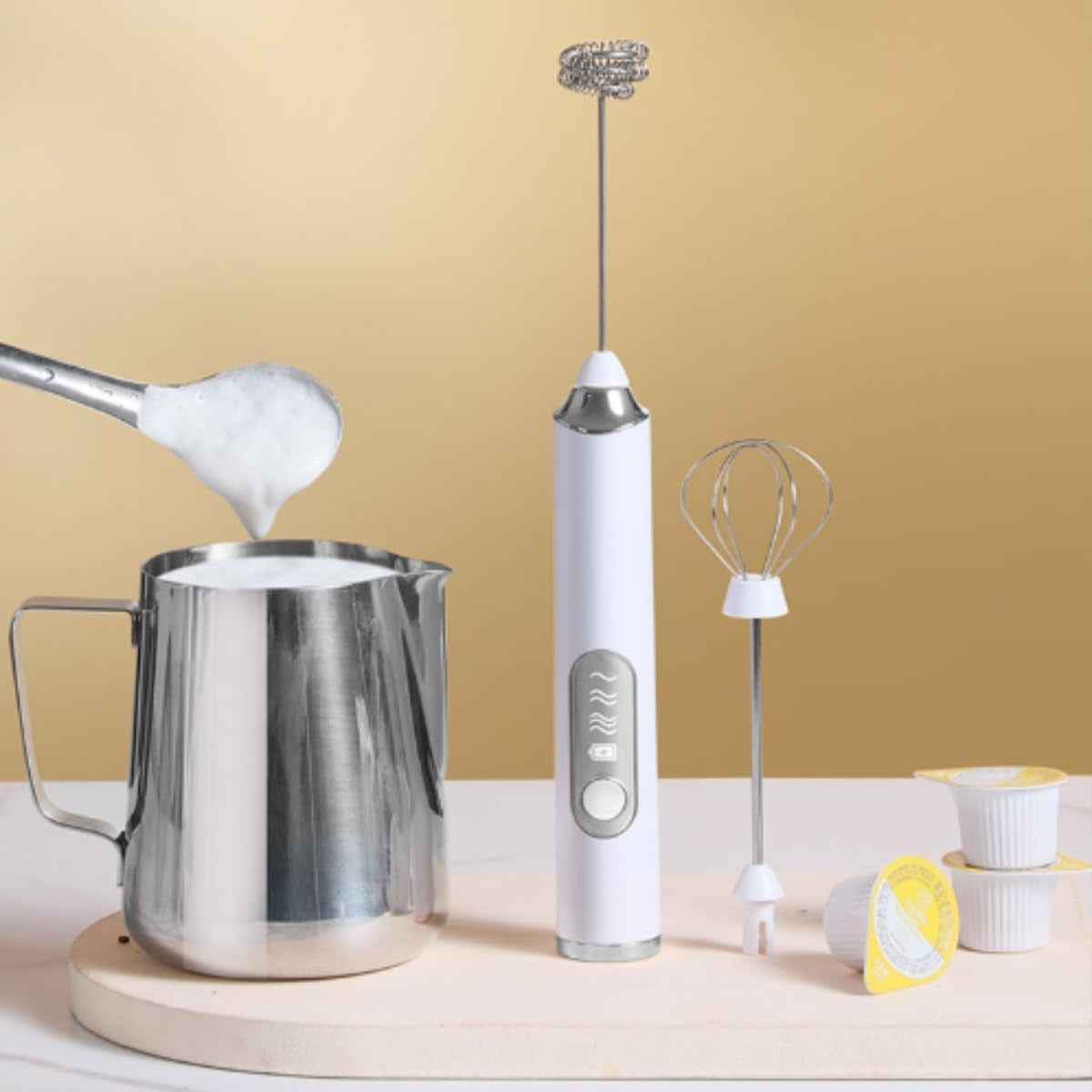 Novo Mini Mixer Elétrico 2 em 1 para Bebidas e Ovos Recarregável